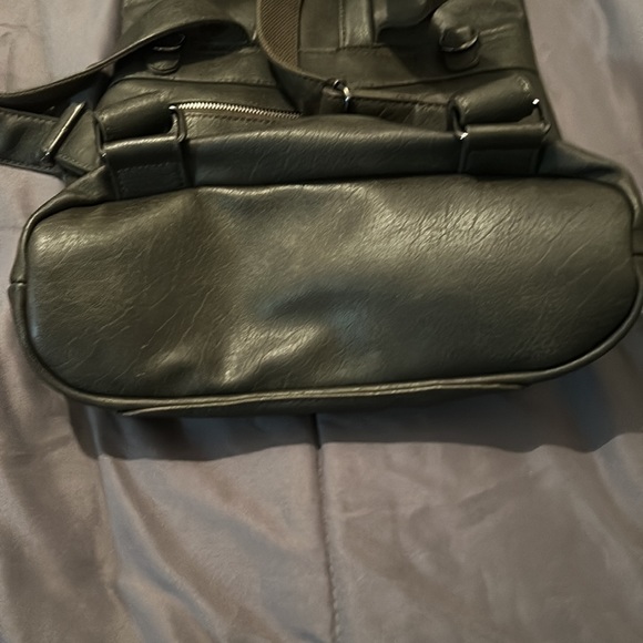 Stylish Olive Green Leather Backpack - Picture 9 of 14